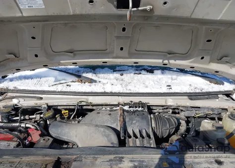 2011 Ford E-350 Super Duty Xl из США, поврежденный, VIN 1FBSS3BL1BDA35142